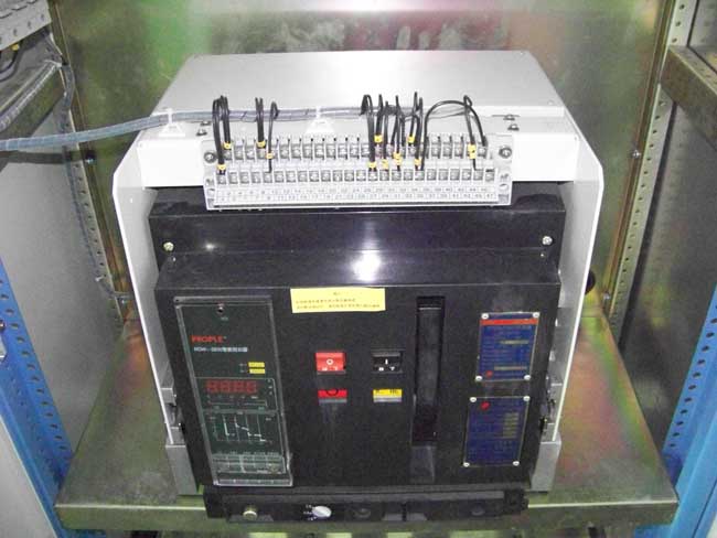 低壓開關(guān)柜GCK型